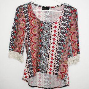 Discreet Juniors Blouse Sz SM Geometric Hi-Low